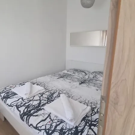 Tuana Apartment *