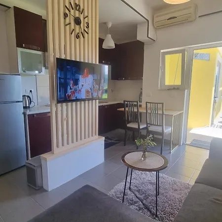 Apartment Tuana *