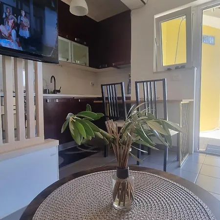 Tuana Apartment *
